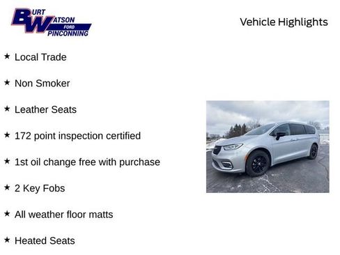 Used 2024 Chrysler Pacifica Touring-L image 10