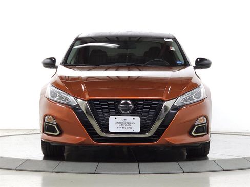 Used 2019 Nissan Altima 2.5 SR image 2