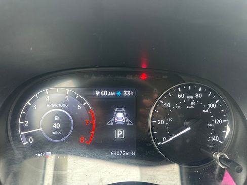 Used 2022 Nissan Kicks SV image 17