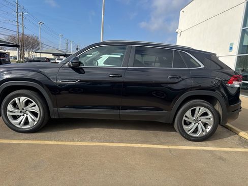 Certified 2020 Volkswagen Atlas Cross Sport SEL w/ Cross Sport MDO Package image 2