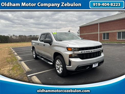 Used 2020 Chevrolet Silverado 1500 Custom w/ Custom Value Package image 1