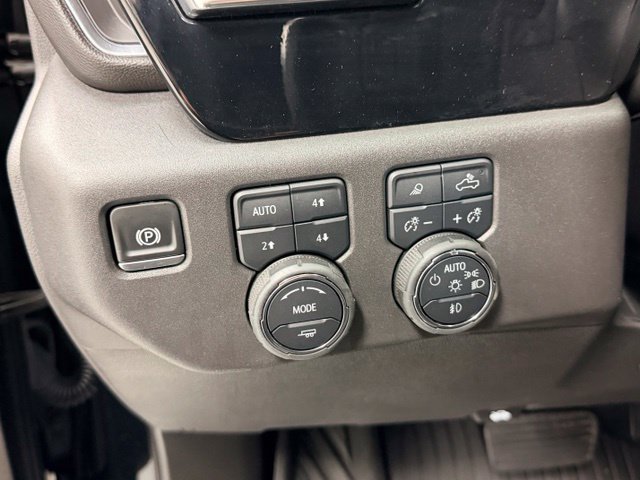 Used 2025 Chevrolet Silverado 1500 RST AWD/4WD image 14