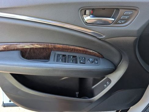 Used 2020 Acura MDX FWD image 32