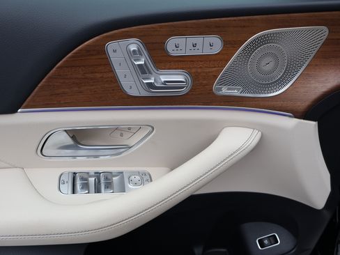 Certified 2025 Mercedes-Benz GLE 450 4MATIC image 14