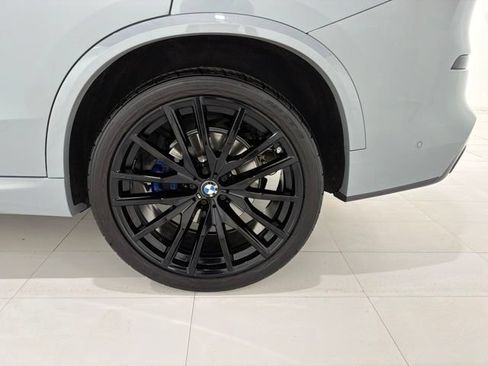 Used 2025 BMW X5 xDrive40i w/ M Sport Package AWD/4WD image 44
