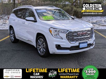 Used 2022 GMC Terrain Denali w/ Denali Premium Package