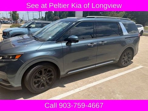 Used 2022 Kia Carnival SX Prestige FWD image 1