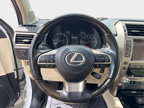 Used 2021 Lexus GX 460 Premium w/ Premium Package AWD/4WD image 32