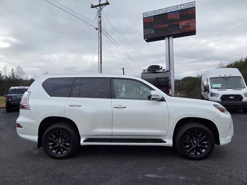 Used 2022 Lexus GX 460 Premium image 24