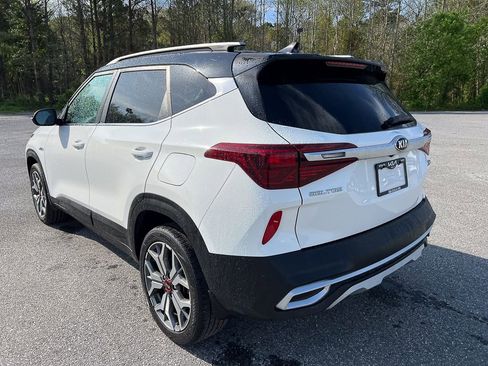 Used 2021 Kia Seltos S AWD/4WD image 3