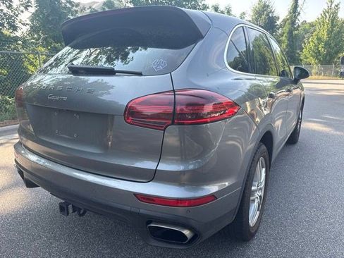 Used 2016 Porsche Cayenne AWD/4WD image 5
