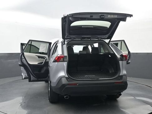 Used 2025 Toyota RAV4 XLE w/ Convenience Package FWD image 34
