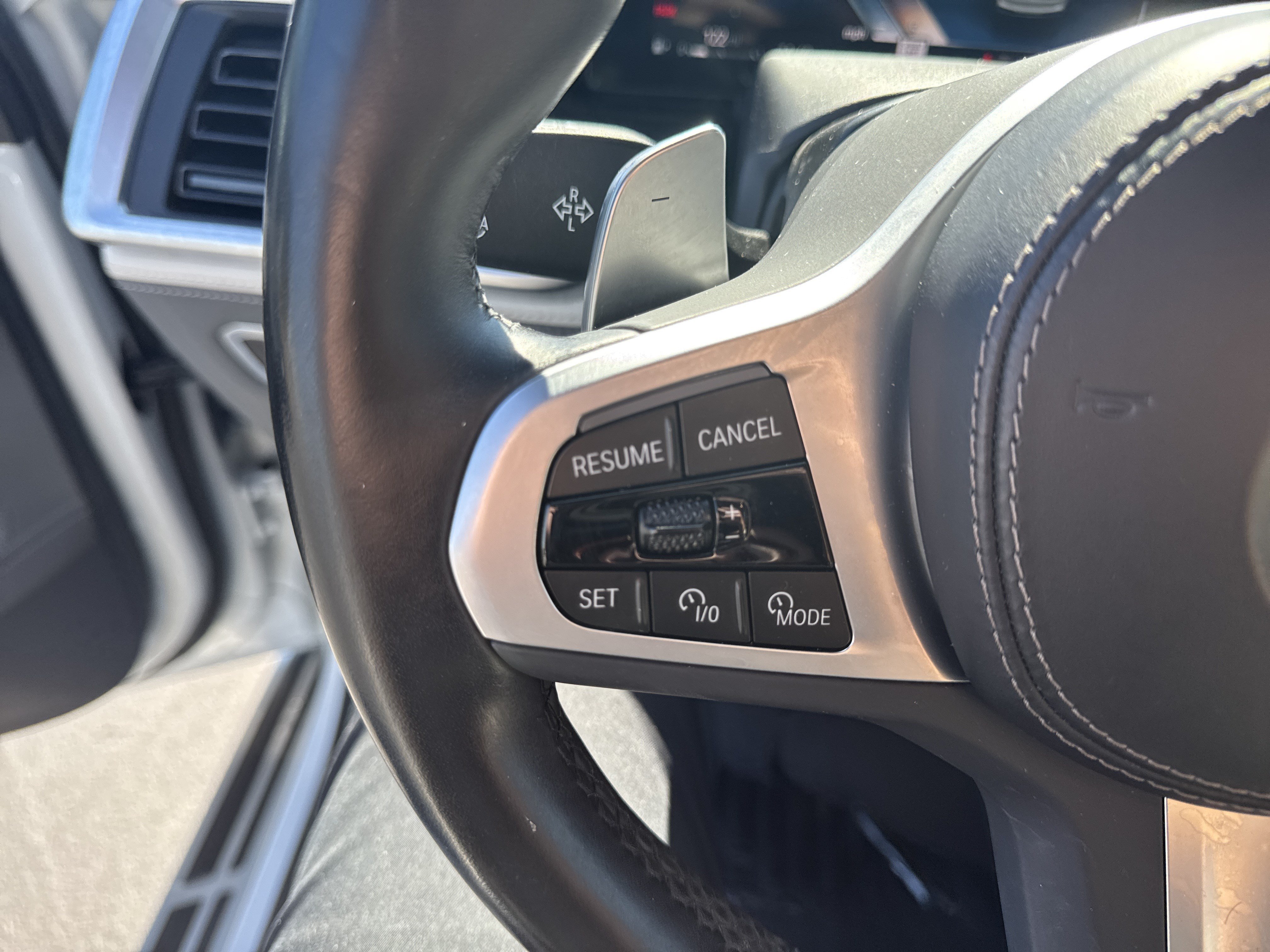 Used 2023 BMW X7 xDrive40i w/ Executive Package AWD/4WD image 14