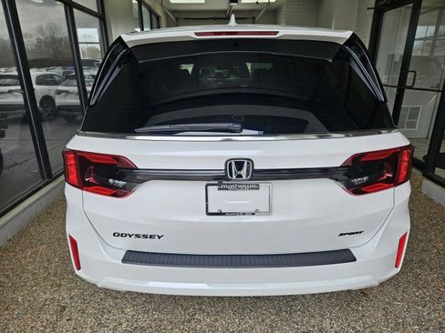 New 2026 Honda Odyssey Sport-L image 4
