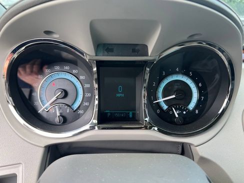 Used 2010 Buick LaCrosse CX FWD image 8