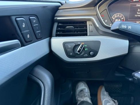 Used 2017 Audi A4 2.0T w/ Convenience Package image 18