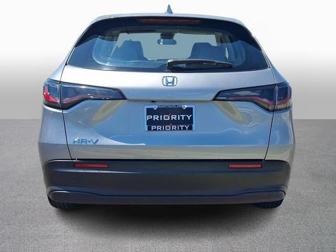 Used 2024 Honda HR-V LX image 4