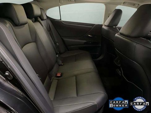 Used 2023 Lexus ES 300h w/ Premium Package image 20