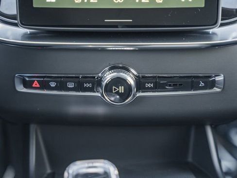 New 2026 Volvo XC90 B6 Plus w/ Protection Package Premier image 22