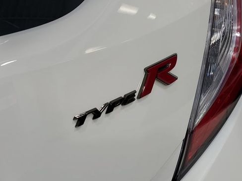 Used 2019 Honda Civic Type R image 6