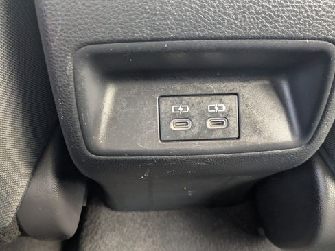 Used 2023 Toyota Corolla LE image 16