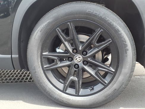 Certified 2024 Toyota Grand Highlander FWD image 9