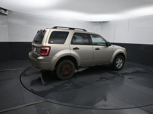 Used 2010 Ford Escape XLT FWD image 11