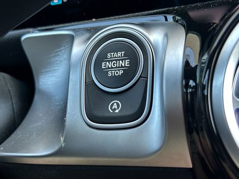 Used 2024 Mercedes-Benz GLB 35 AMG 4MATIC image 25