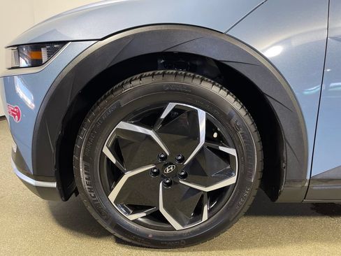 Certified 2024 Hyundai Ioniq 5 SEL RWD image 11