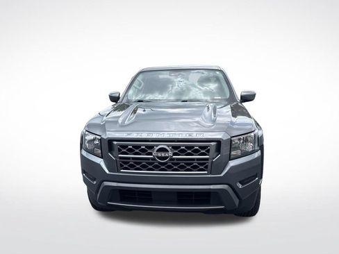 Certified 2022 Nissan Frontier SV w/ Technology Package RWD image 2