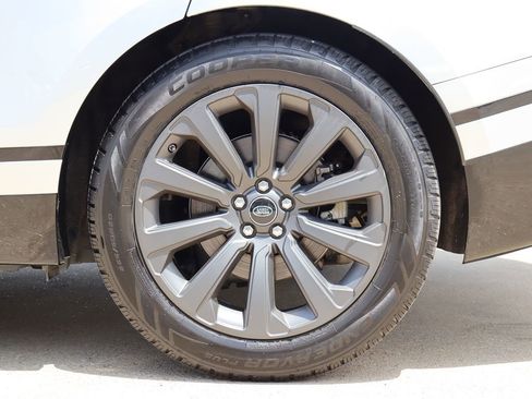 Used 2018 Land Rover Range Rover Velar R-Dynamic SE image 55