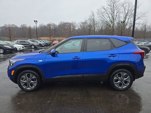 Certified 2024 Kia Seltos LX image 4