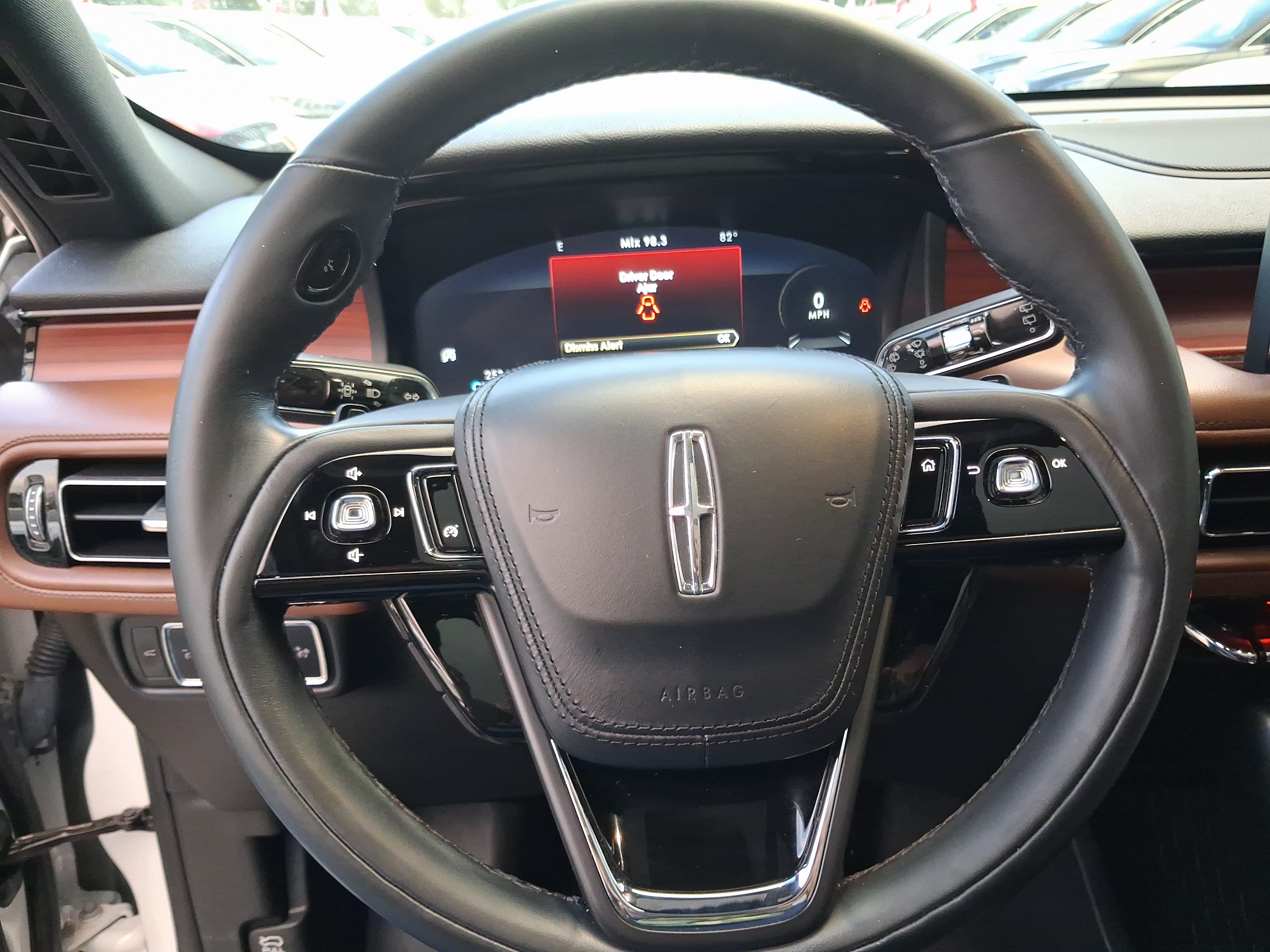 Certified 2023 Lincoln Aviator Reserve RWD image 16