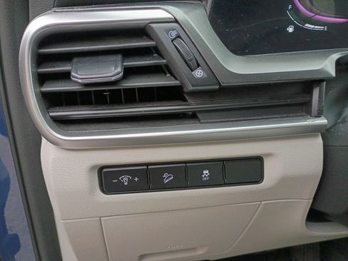 Used 2024 Kia Telluride S w/ S Sunroof Package image 17