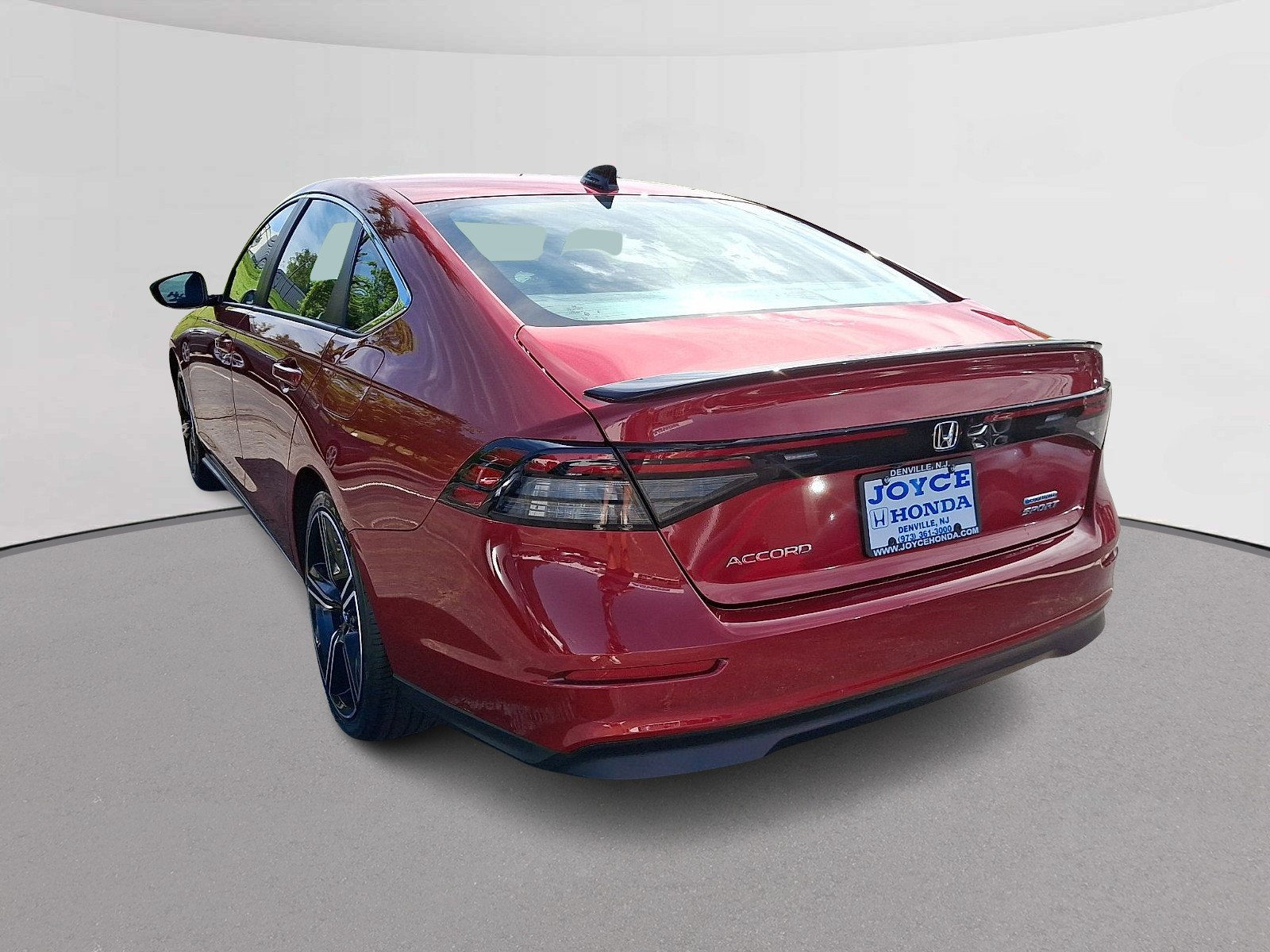 Used 2024 Honda Accord Sport image 8