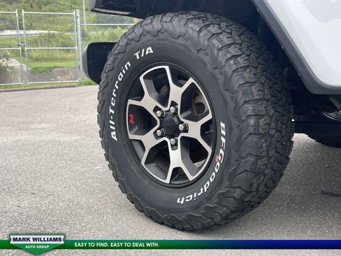 Used 2020 Jeep Wrangler Unlimited Rubicon AWD/4WD image 36