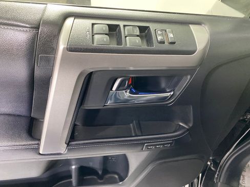 Used 2019 Toyota 4Runner Limited image 12