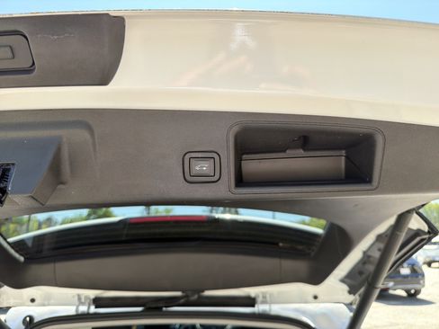 Used 2020 GMC Terrain SLE w/ Driver Convenience Package AWD/4WD image 21