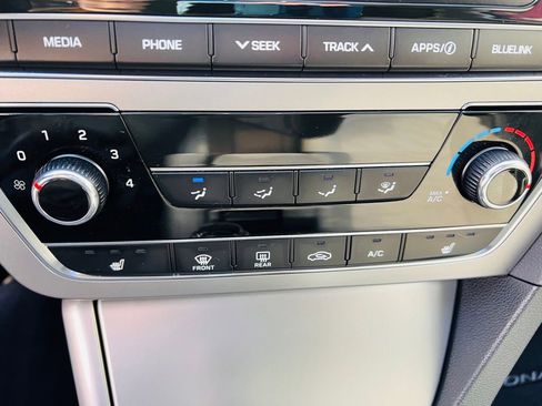 Used 2016 Hyundai Sonata Sport w/ Option Group 1V image 18