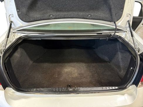 Used 2011 Chevrolet Impala LT w/ Luxury Edition Package image 12