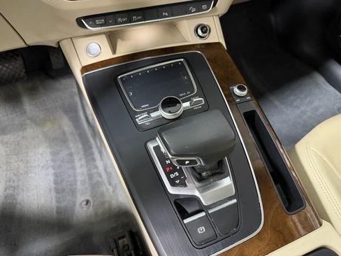 Used 2018 Audi Q5 2.0T Premium Plus w/ Premium Plus Package image 17