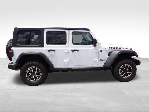 Used 2026 Jeep Wrangler Unlimited Rubicon w/ Safety Group AWD/4WD image 9
