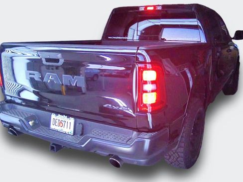 Used 2026 RAM 1500 Warlock AWD/4WD image 4