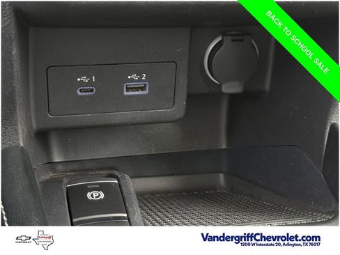 Used 2024 Nissan Kicks SV FWD image 21