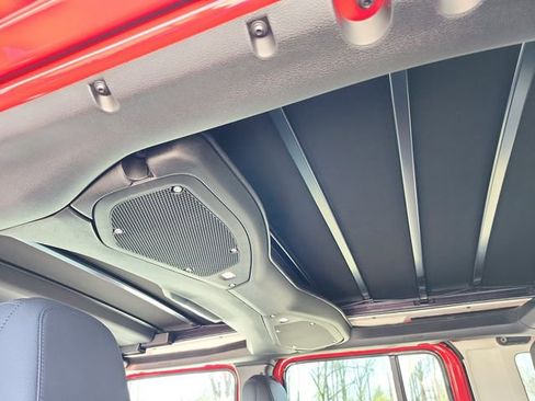 New 2026 Jeep Wrangler Unlimited Sahara AWD/4WD image 21