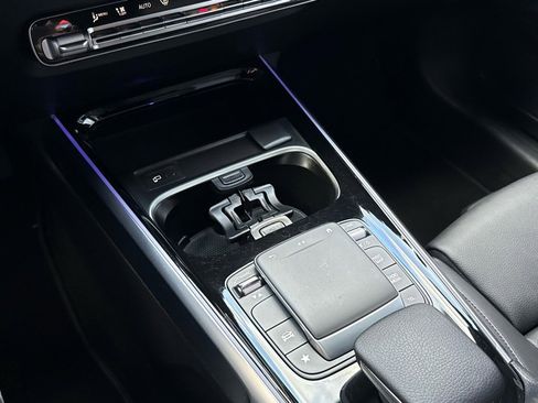 Certified 2023 Mercedes-Benz GLB 250 4MATIC image 23