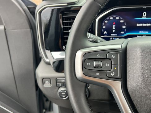 Used 2024 Chevrolet Silverado 1500 LT image 31