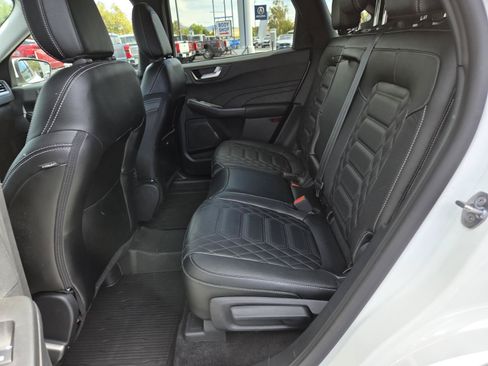Used 2024 Ford Escape SE w/ PHEV Premium Package FWD image 13