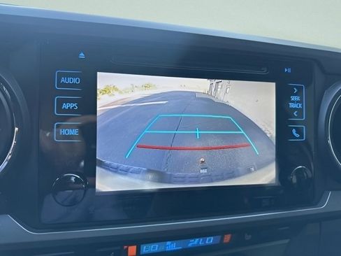 Used 2017 Toyota Tacoma TRD Off-Road w/ Premium & Technology Package image 21