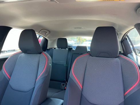 Used 2024 Toyota Prius Prime SE image 23